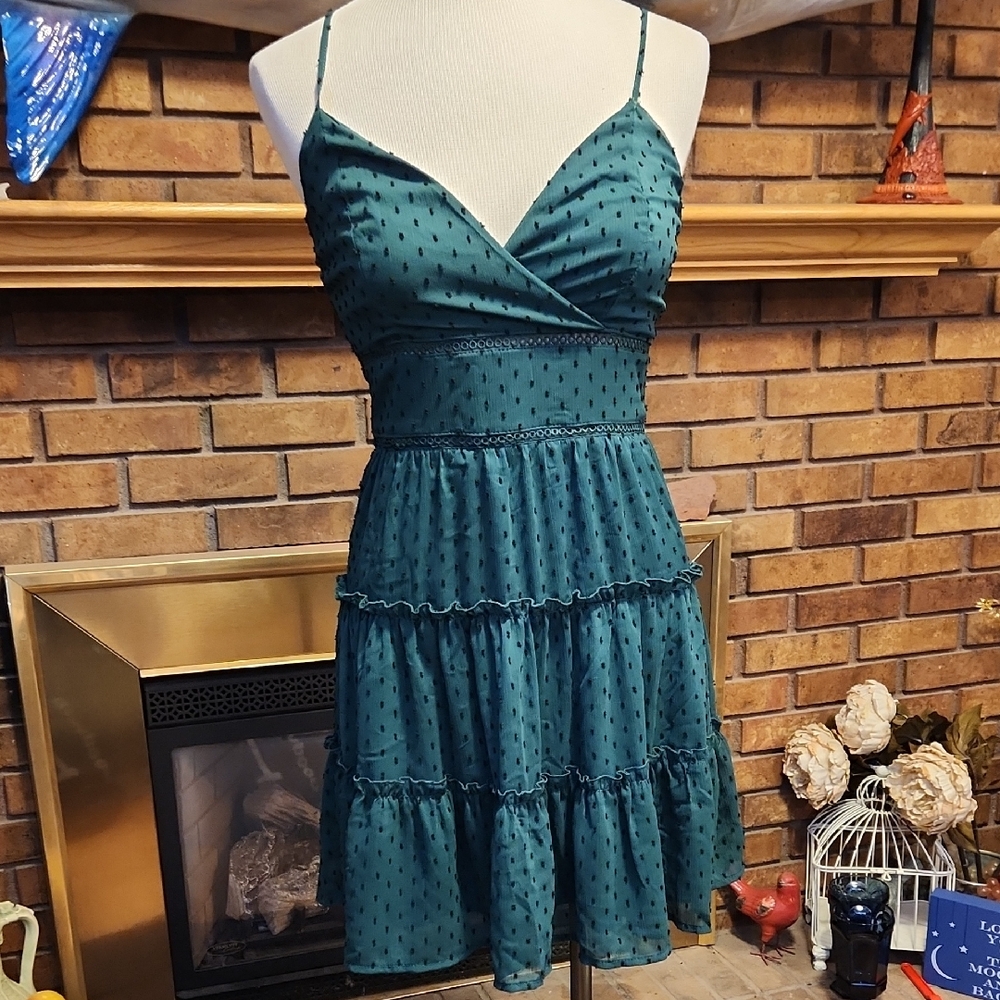 Emeral Green Mini Dress Swiss Dot Size Medium Ruffles Tiered Spahgetti Straps